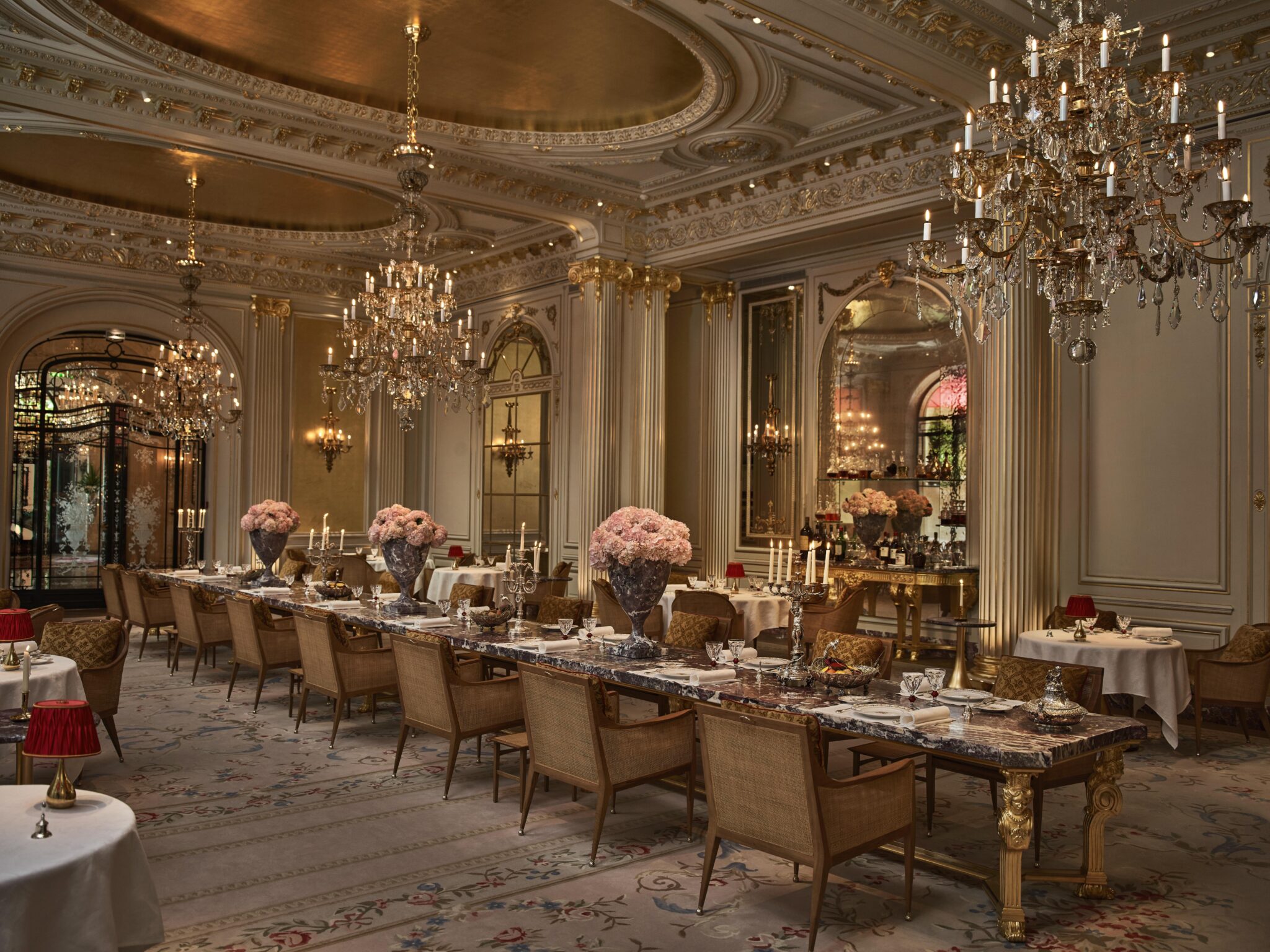 Jean-Imbert-au-Plaza-Athénée-dining-room-overview