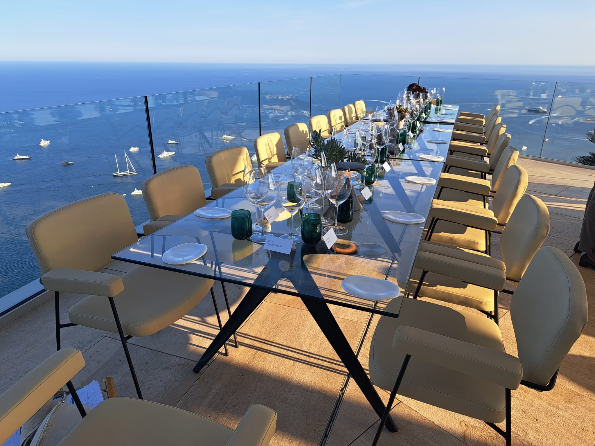 Table restaurant en verre