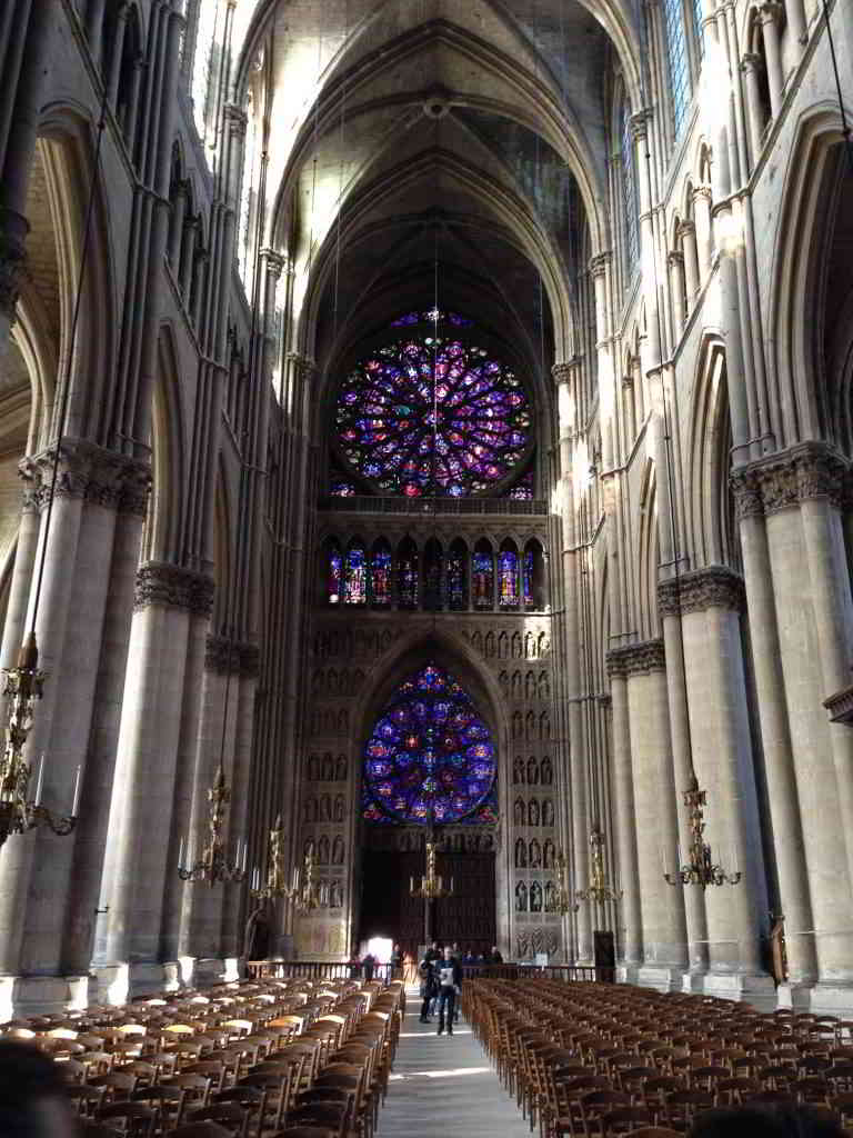 Champagne-reims-cathedral-inside