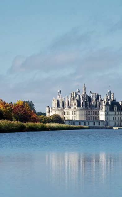 hauts de loire chambord loire castle water