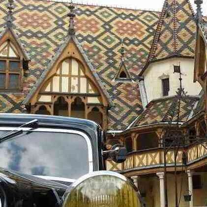 hospices de beaune vintage car 2cv
