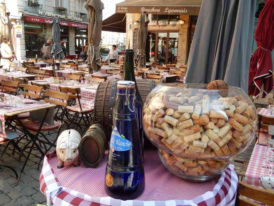 A traditional "Bouchon Lyonnais"